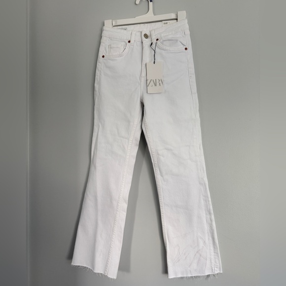 Zara Denim - Zara Women's Cropped White Jeans